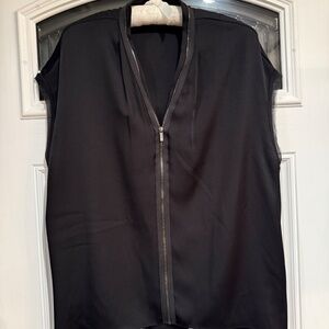 Elie Tahari Black Sleeveless Zippered Blouse, Large